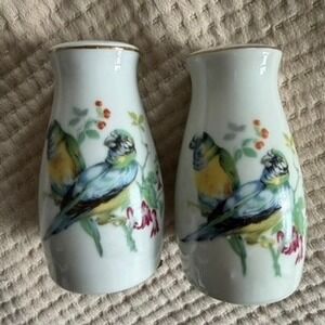 Vintage Irice Japan Bird Salt & Pepper Shakers Gold Trim Porcelain Foil Label